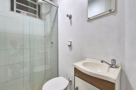 Banheiro de apartamento à venda com 1 quarto, 47m² em Botafogo, Campinas