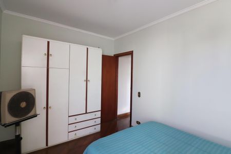 Apartamento à venda com 97m², 3 quartos e 2 vagasQuarto 2