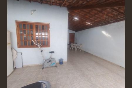 Casa à venda com 80m², 3 quartos e 3 vagasFoto 05