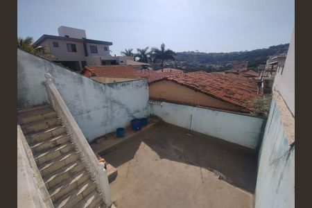 Casa à venda com 80m², 3 quartos e 3 vagasFoto 01