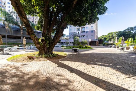 Apartamento à venda com 60m², 2 quartos e 1 vagaÁrea comum - Piscina