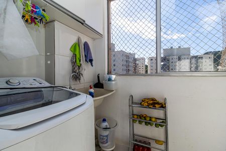 Apartamento à venda com 60m², 2 quartos e 1 vagaÁrea de Serviço