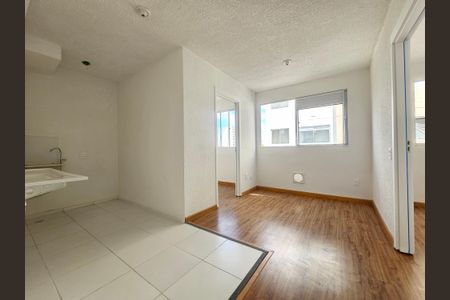 Sala/Cozinha de apartamento para alugar com 2 quartos, 32m² em Jardim Caravelas, São Paulo