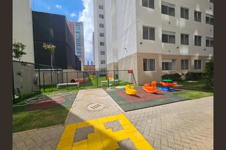 Apartamento para alugar com 32m², 2 quartos e sem vaga Apartamento para alugar com 32m², 2 quartos e sem vagaÁrea comum - Playground