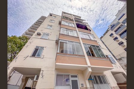 Apartamento à venda com 75m², 2 quartos e sem vaga