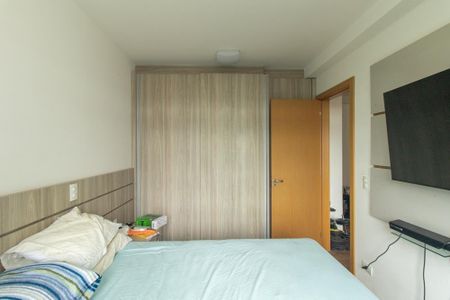 Quarto 1 de apartamento para alugar com 2 quartos, 60m² em Campina do Siqueira, Curitiba