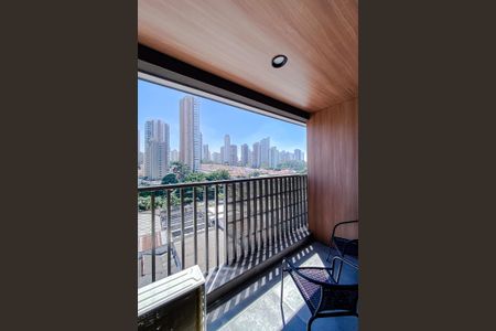 Varanda de kitnet/studio à venda com 1 quarto, 26m² em Vila Regente Feijó, São Paulo