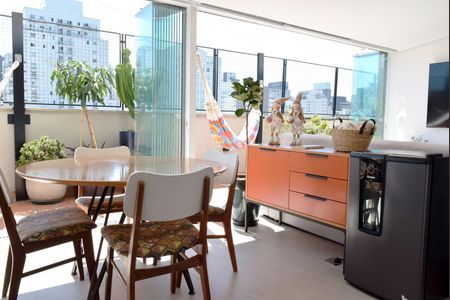 Apartamento à venda com 2 quartos, 164m² em Pinheiros, São Paulo