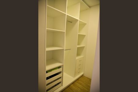 Apartamento à venda com 183m², 3 quartos e 3 vagasSuíte 1 - Closet 