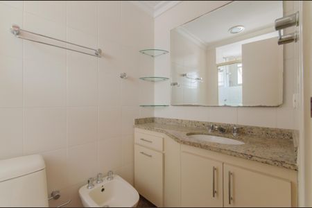 Apartamento para alugar com 116m², 3 quartos e 2 vagas Apartamento para alugar com 116m², 3 quartos e 2 vagasBanheiro da Suíte