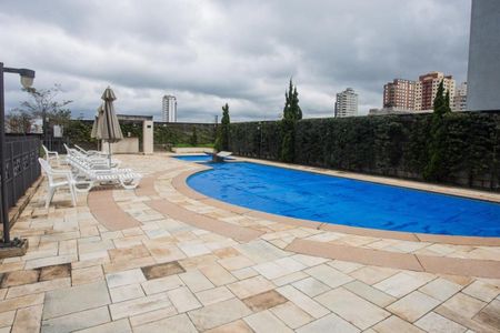 Apartamento para alugar com 116m², 3 quartos e 2 vagas Apartamento para alugar com 116m², 3 quartos e 2 vagasÁrea comum - Piscina