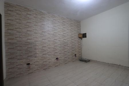 Quarto 1 de casa para alugar com 2 quartos, 125m² em Parque Sao Rafael, São Paulo