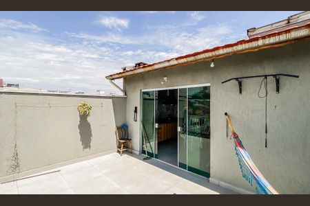 Casa de condomínio à venda com 130m², 3 quartos e 2 vagasVaranda