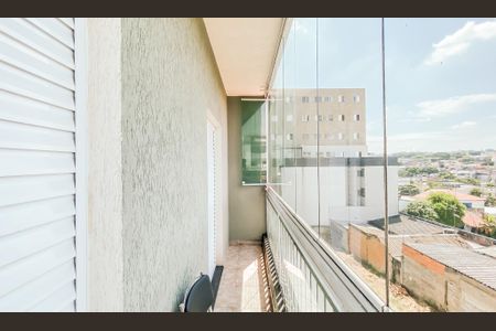 Casa de condomínio à venda com 130m², 3 quartos e 2 vagasVaranda