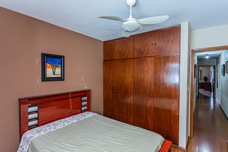 Casa à venda com 140m², 3 quartos e 3 vagas Casa à venda com 140m², 3 quartos e 3 vagasQuarto 1