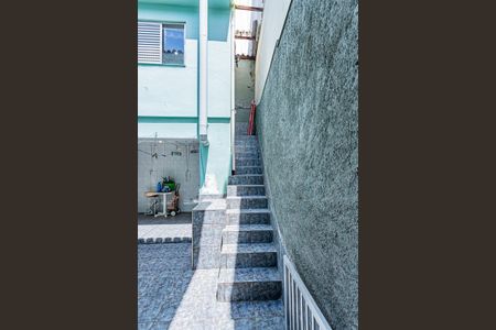 Casa à venda com 140m², 3 quartos e 3 vagas Casa à venda com 140m², 3 quartos e 3 vagasEscada