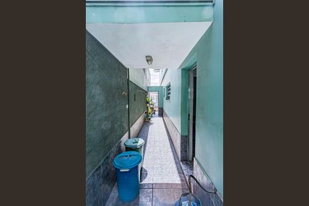 Casa à venda com 140m², 3 quartos e 3 vagas Casa à venda com 140m², 3 quartos e 3 vagasCorredor