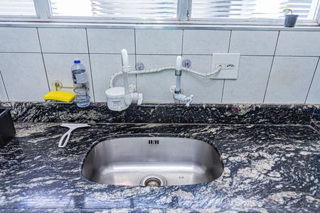 Casa à venda com 140m², 3 quartos e 3 vagas Casa à venda com 140m², 3 quartos e 3 vagasCozinha