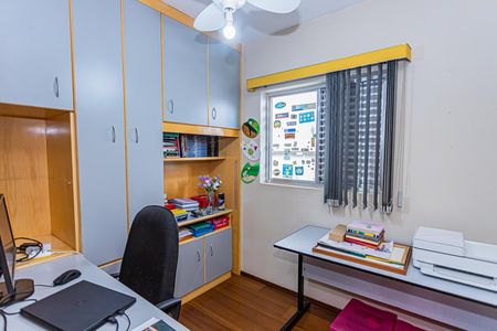 Casa à venda com 140m², 3 quartos e 3 vagas Casa à venda com 140m², 3 quartos e 3 vagasQuarto 2