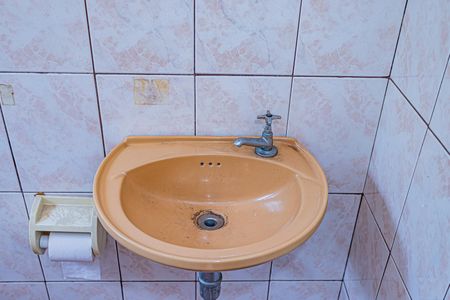 Casa à venda com 140m², 3 quartos e 3 vagas Casa à venda com 140m², 3 quartos e 3 vagasBanheiro de serviço