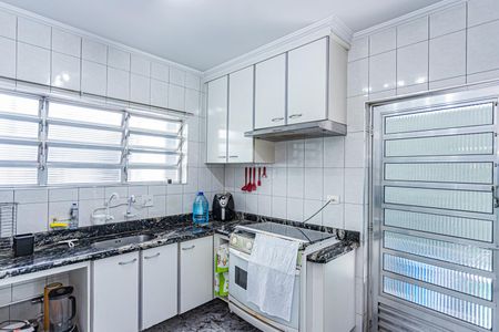 Casa à venda com 140m², 3 quartos e 3 vagas Casa à venda com 140m², 3 quartos e 3 vagasCozinha