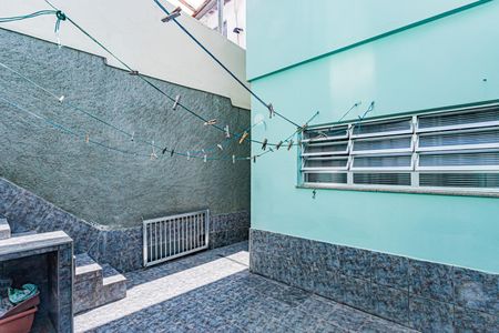 Casa à venda com 140m², 3 quartos e 3 vagas Casa à venda com 140m², 3 quartos e 3 vagasQuintal