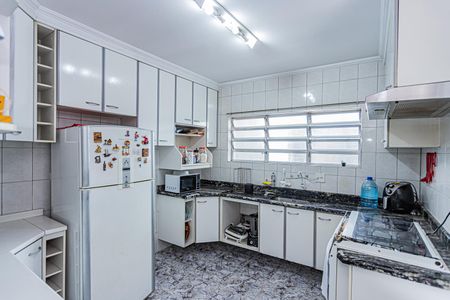 Casa à venda com 140m², 3 quartos e 3 vagas Casa à venda com 140m², 3 quartos e 3 vagasCozinha