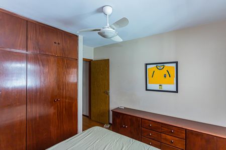 Casa à venda com 140m², 3 quartos e 3 vagas Casa à venda com 140m², 3 quartos e 3 vagasQuarto 1