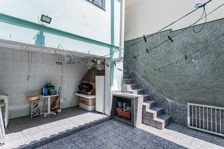 Casa à venda com 140m², 3 quartos e 3 vagas Casa à venda com 140m², 3 quartos e 3 vagasQuintal