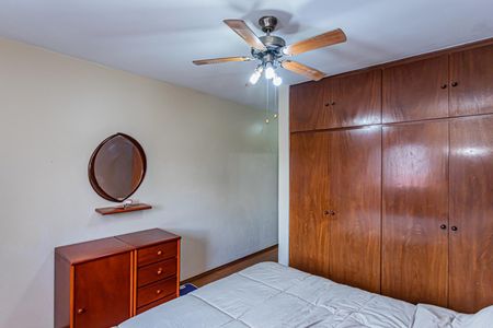 Casa à venda com 140m², 3 quartos e 3 vagas Casa à venda com 140m², 3 quartos e 3 vagasSuite