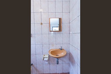 Casa à venda com 140m², 3 quartos e 3 vagas Casa à venda com 140m², 3 quartos e 3 vagasBanheiro de serviço