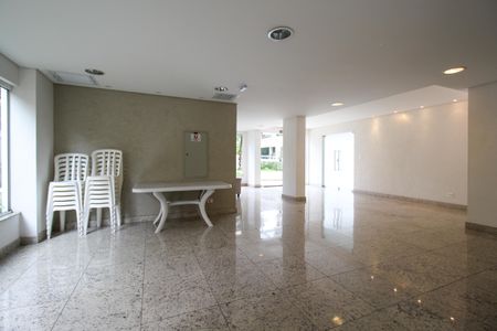 Apartamento à venda com 77m², 2 quartos e 1 vagaÁrea comum - Salão de festas