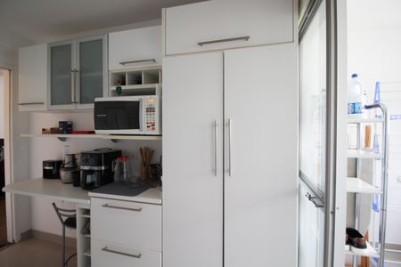 Apartamento à venda com 77m², 2 quartos e 1 vagaCozinha