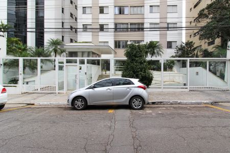 Apartamento à venda com 77m², 2 quartos e 1 vagaFachada