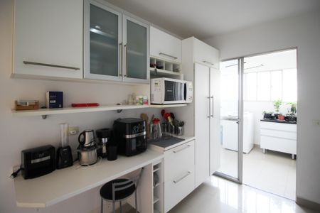 Apartamento à venda com 77m², 2 quartos e 1 vagaCozinha