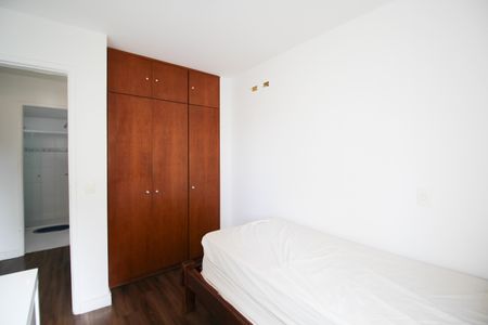Apartamento à venda com 77m², 2 quartos e 1 vagaQuarto 