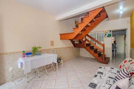 Sala de casa à venda com 3 quartos, 170m² em Floresta, Porto Alegre