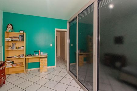 Casa à venda com 170m², 3 quartos e 2 vagas Casa à venda com 170m², 3 quartos e 2 vagasQuarto 1