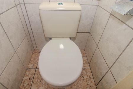 Casa à venda com 170m², 3 quartos e 2 vagas Casa à venda com 170m², 3 quartos e 2 vagasLavabo