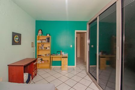 Casa à venda com 170m², 3 quartos e 2 vagas Casa à venda com 170m², 3 quartos e 2 vagasQuarto 1