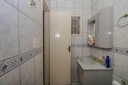 Casa à venda com 170m², 3 quartos e 2 vagas Casa à venda com 170m², 3 quartos e 2 vagasBanheiro da Suíte