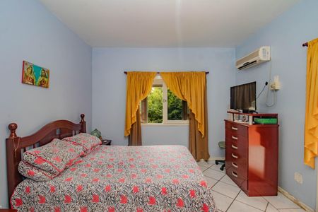 Casa à venda com 170m², 3 quartos e 2 vagas Casa à venda com 170m², 3 quartos e 2 vagasSuíte