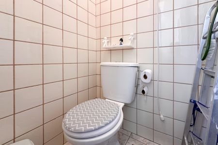 Apartamento à venda com 77m², 2 quartos e 1 vaga Apartamento à venda com 77m², 2 quartos e 1 vagaLavabo