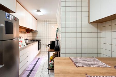 Apartamento à venda com 77m², 2 quartos e 1 vaga Apartamento à venda com 77m², 2 quartos e 1 vagaCozinha