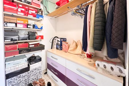 Apartamento à venda com 77m², 2 quartos e 1 vaga Apartamento à venda com 77m², 2 quartos e 1 vagaDespensa