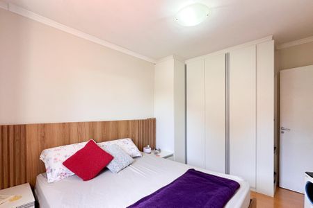 Apartamento à venda com 77m², 2 quartos e 1 vaga Apartamento à venda com 77m², 2 quartos e 1 vagaQuarto 1