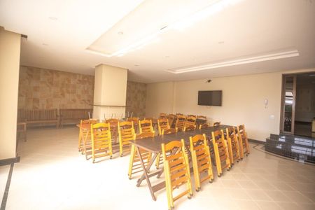 Apartamento à venda com 77m², 2 quartos e 1 vaga Apartamento à venda com 77m², 2 quartos e 1 vagaÁrea comum - Salão de festas