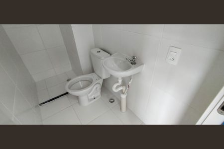 Apartamento para alugar com 33m², 2 quartos e sem vaga Apartamento para alugar com 33m², 2 quartos e sem vagaBanheiro