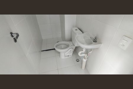 Apartamento para alugar com 33m², 2 quartos e sem vaga Apartamento para alugar com 33m², 2 quartos e sem vagaBanheiro