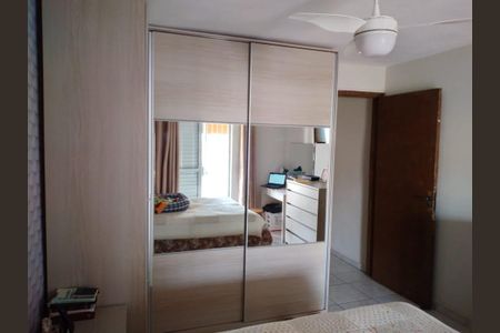 Casa à venda com 106m², 3 quartos e 2 vagas